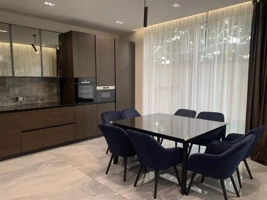 Фото Продаю будинок, 260 кв. м, Товарна вул.  Київ, ціна: 480000 $, код 2757