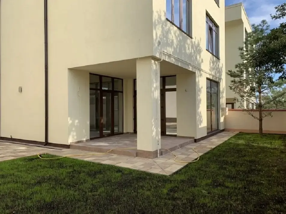 Фото Продаю будинок, 260 кв. м, Товарна вул.  Київ, ціна: 480000 $, код 2757