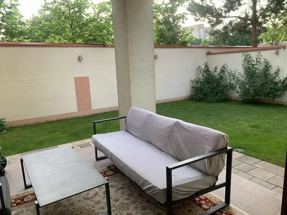 Фото Продаю будинок, 260 кв. м, Товарна вул.  Київ, ціна: 480000 $, код 2757