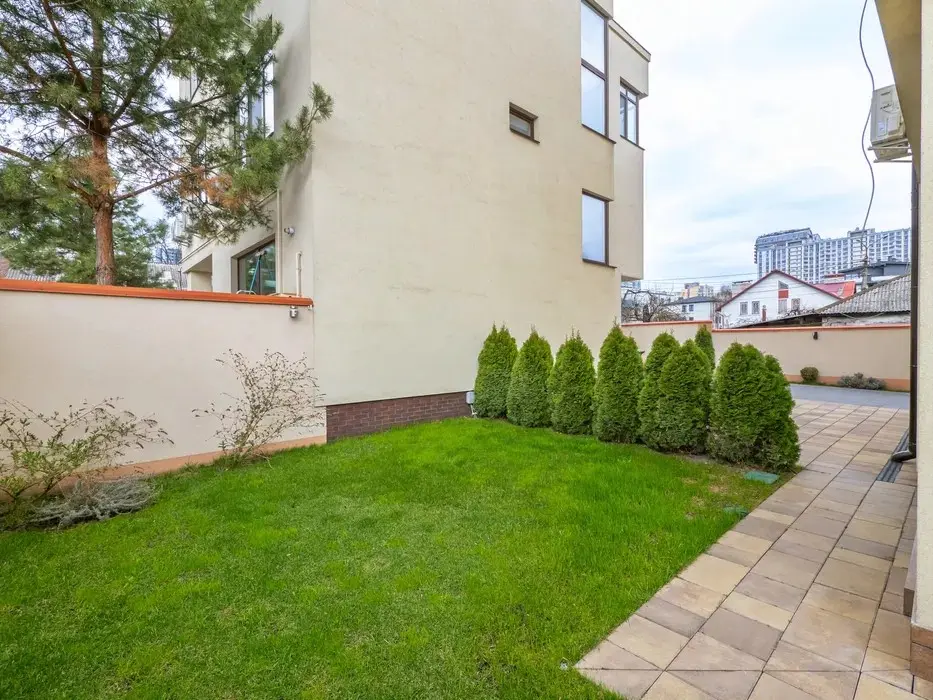 Фото Продаю будинок, 260 кв. м, Товарна вул.  Київ, ціна: 480000 $, код 2757