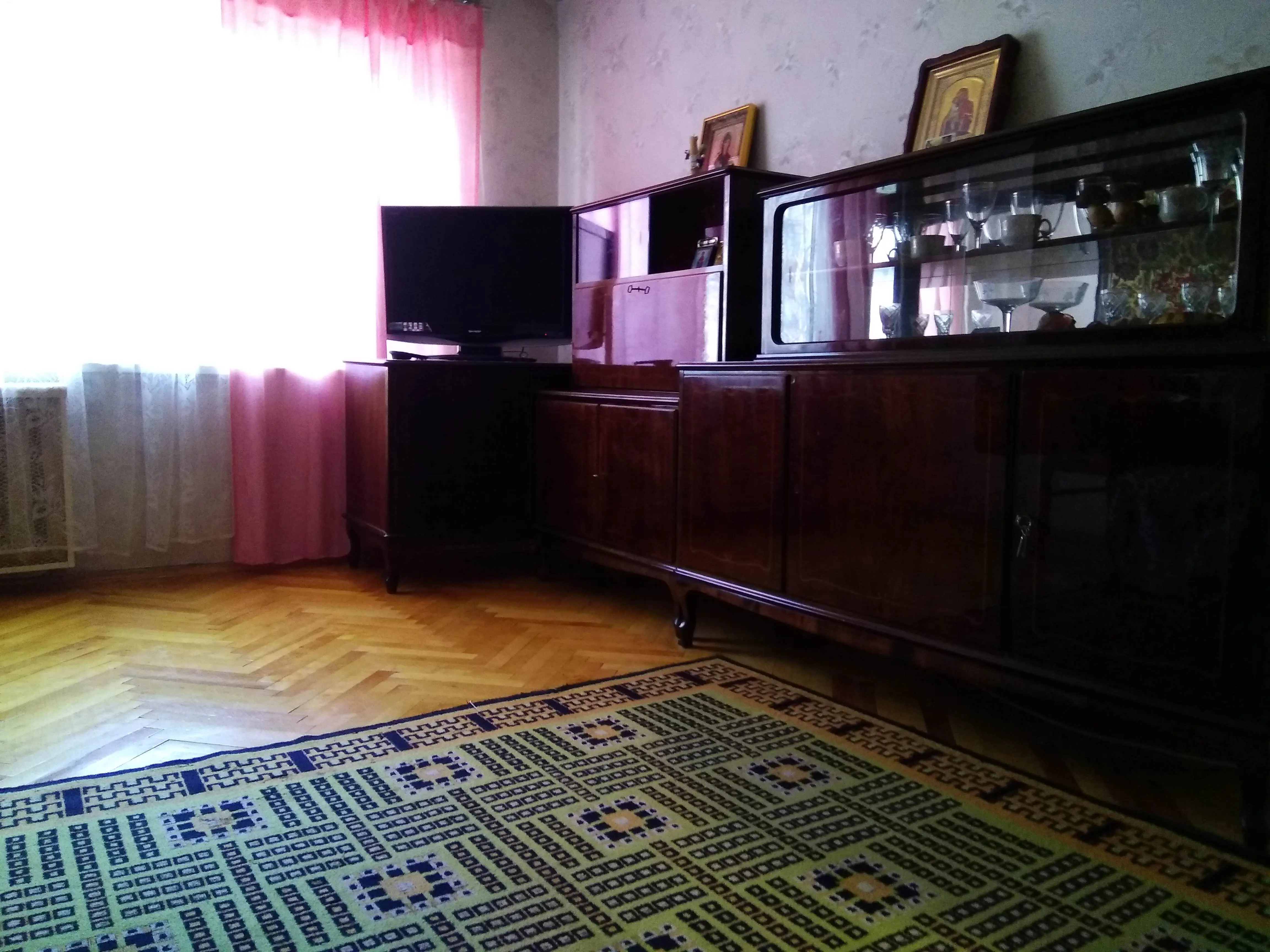Фото Зняти 3 кімнатну квартиру, Ігоря Турчина вул. (Василя Блюхера) 12 Київ в довгострокову оренду, ціна: 12000 UAH, код 2758