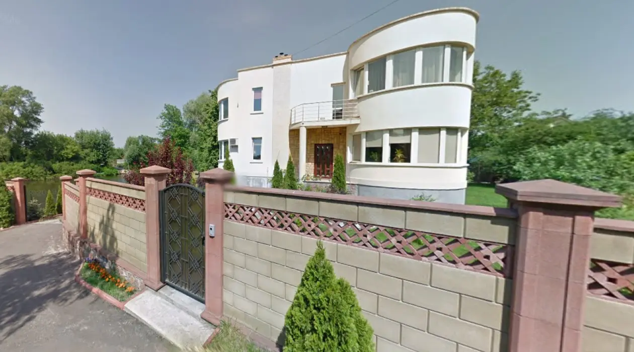 Фото Продаю будинок, 383 кв. м, 50-а А Садова вул.  Київ, ціна: 680000 $, код 2759