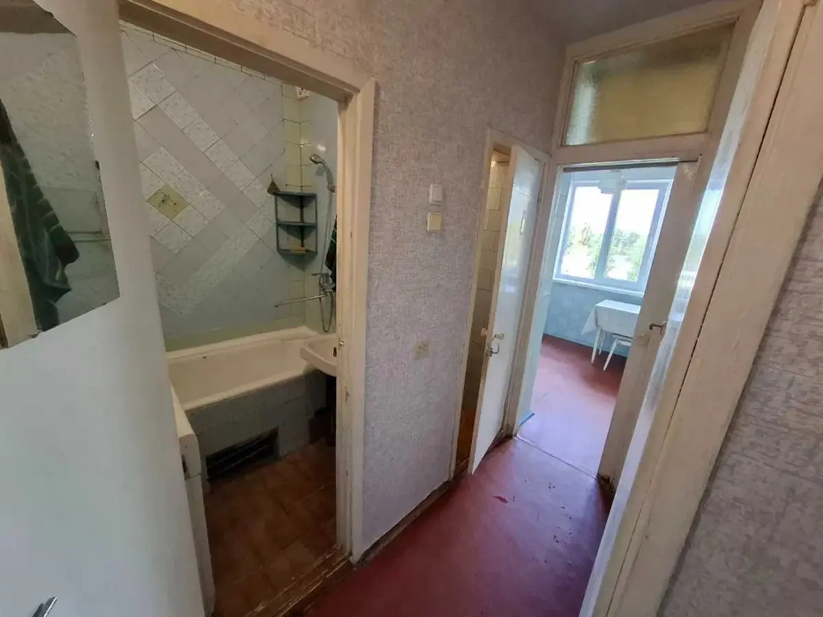 Фото Продаю 3 кімнатну квартиру, 70 кв. м, Якуба Коласа вул. 27в Київ, ціна: 72300 $, код 2762