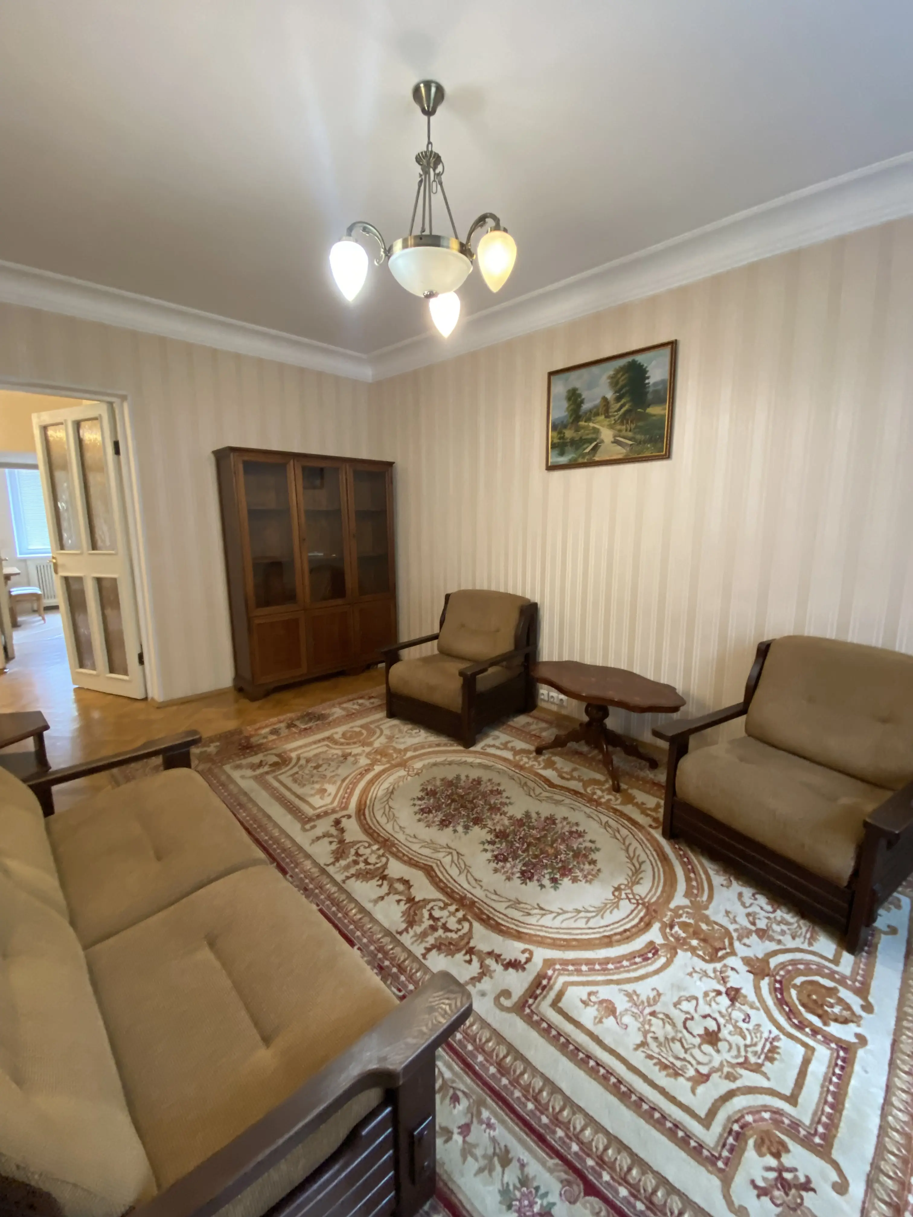 Фото Зняти 2 кімнатну квартиру, Почайнинська вул. 44 Київ в довгострокову оренду, ціна: 26500 UAH, код 2631