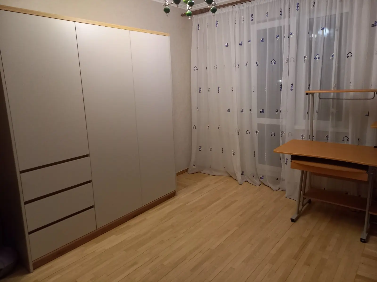 Фото Зняти 2 кімнатну квартиру, Анни Ахматової вул. 14б Київ в довгострокову оренду, ціна: 14500 UAH, код 2804