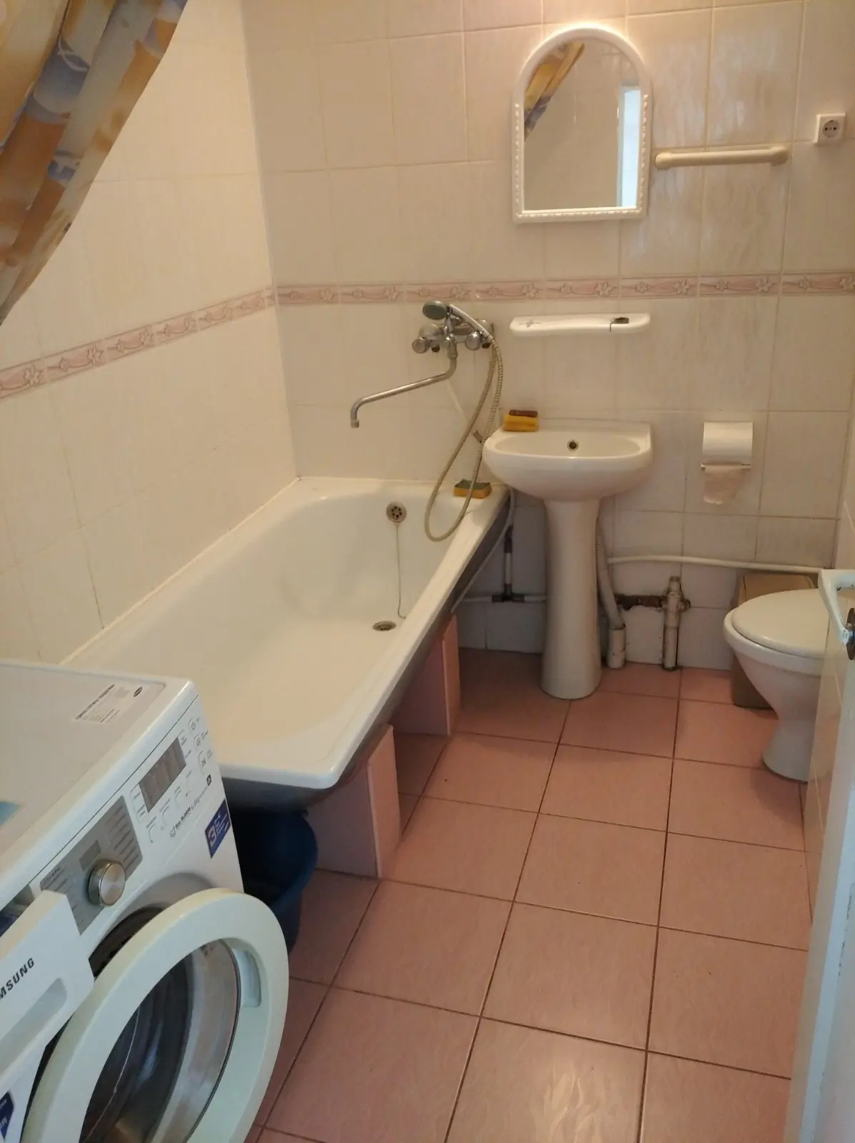 Фото Зняти 2 кімнатну квартиру, Польова Бортничі  Київ в довгострокову оренду, ціна: 9000 UAH, код 2808