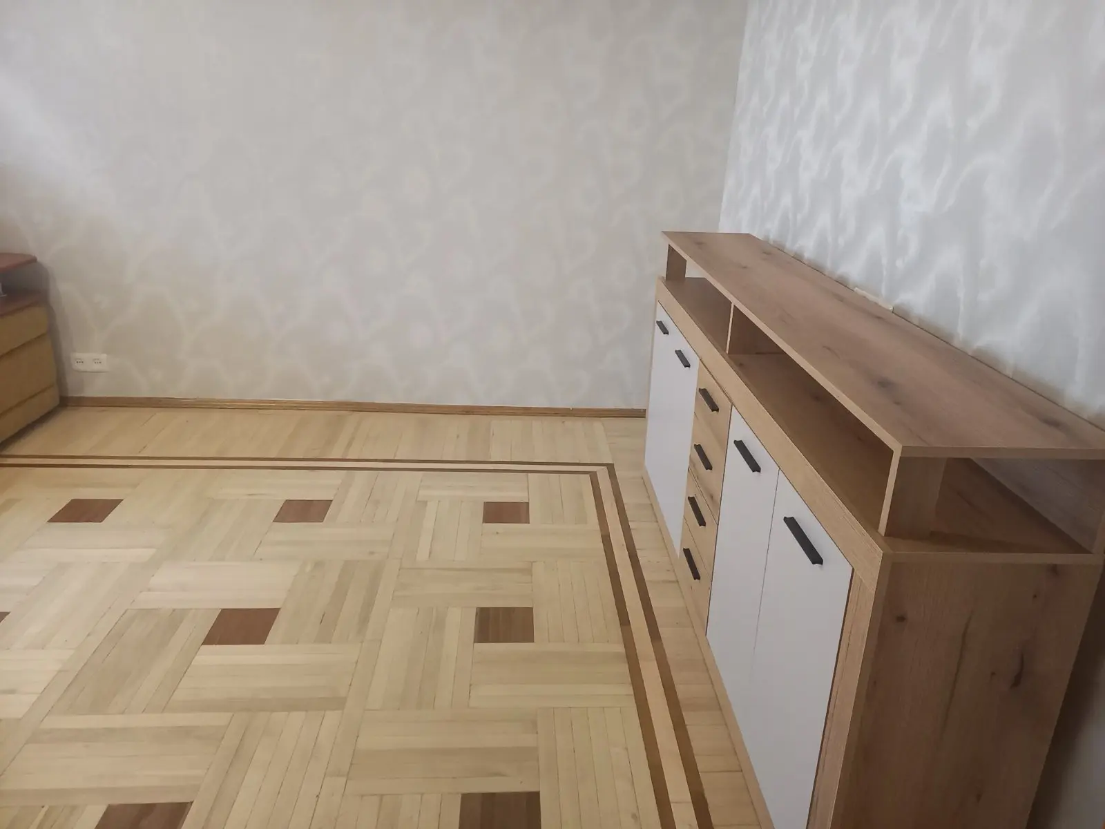 Фото Зняти 2 кімнатну квартиру, Анни Ахматової вул. 14б Київ в довгострокову оренду, ціна: 14000 UAH, код 2805