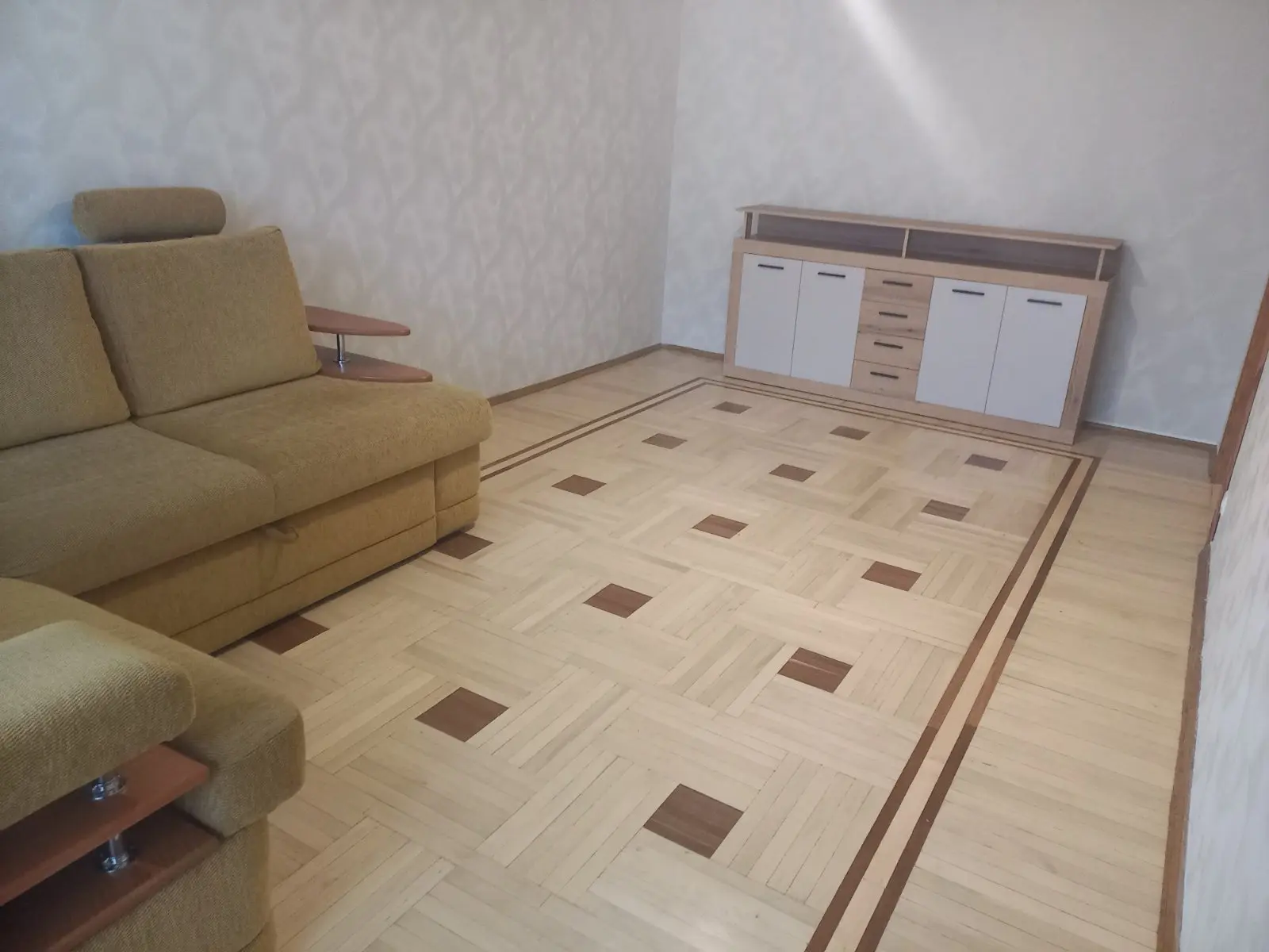 Фото Зняти 2 кімнатну квартиру, Анни Ахматової вул. 14б Київ в довгострокову оренду, ціна: 14000 UAH, код 2805