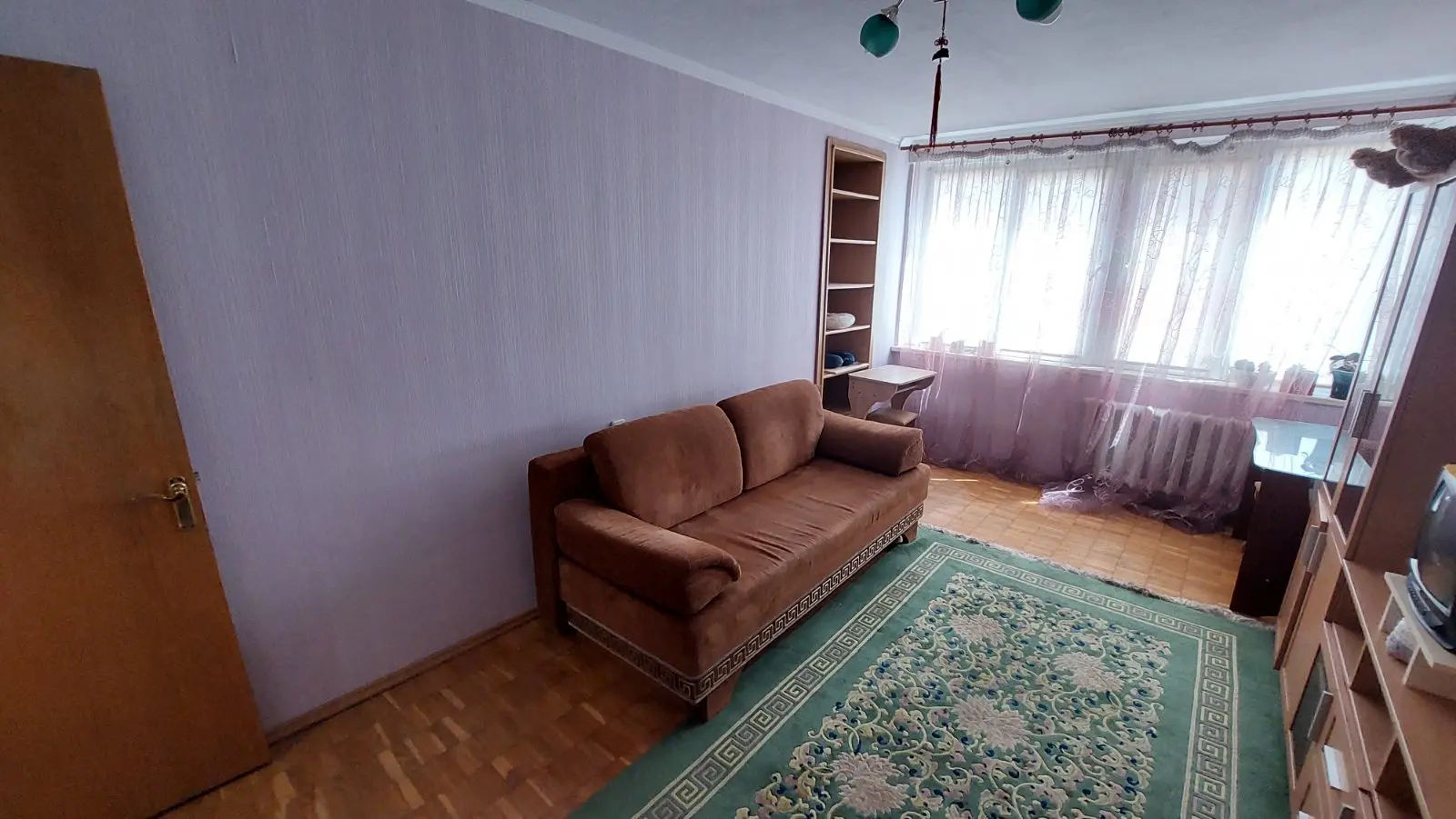 Фото Зняти 1 кімнатну квартиру, Михайла Гришка вул. 9 Київ в довгострокову оренду, ціна: 12000 UAH, код 2810