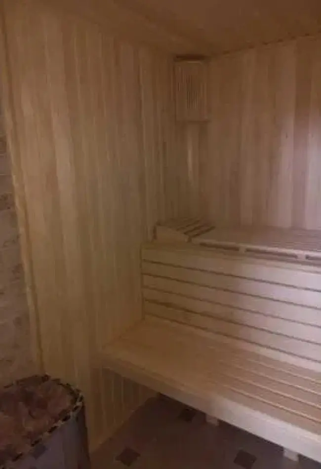 Фото Зняти 3 кімнатну квартиру, 49-а А Садова вул.  Київ в довгострокову оренду, ціна: 1000 $, код 2819