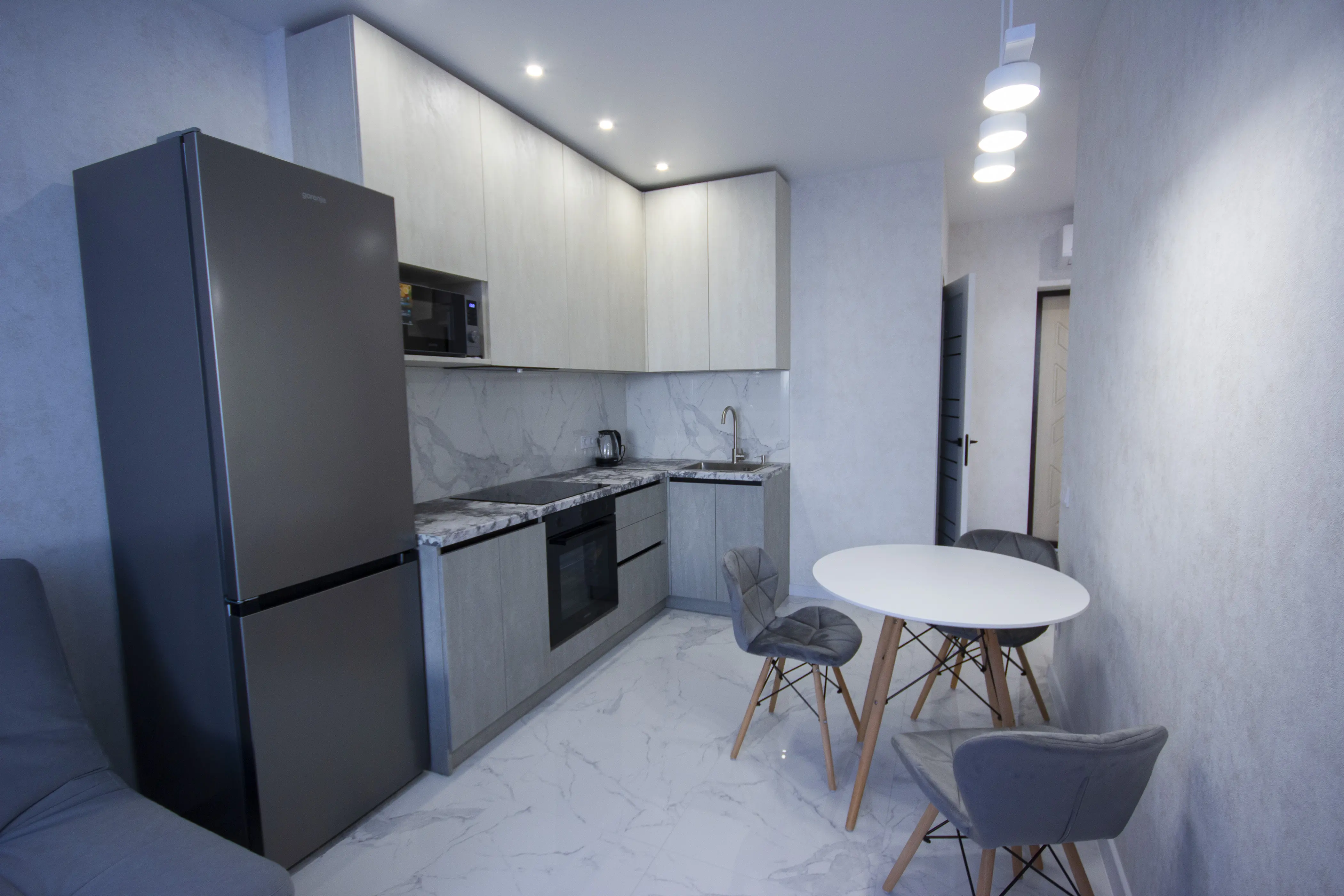 Фото Rent a 1-room apartment, Yevhena Chykalenka Street (Akademika Viliamsa Street) 93 к1 Odesa for long-term rent, price: 11500 UAH, code 2850