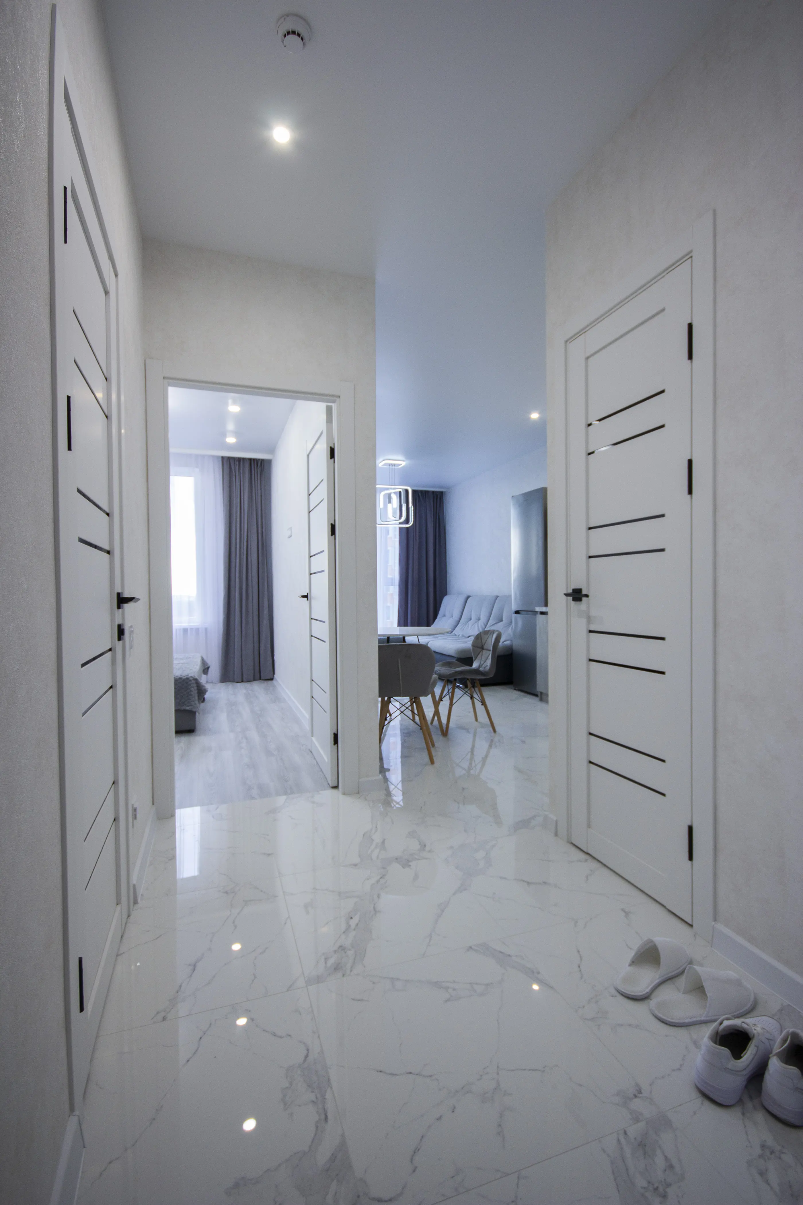 Фото Rent a 1-room apartment, Yevhena Chykalenka Street (Akademika Viliamsa Street) 93 к1 Odesa for long-term rent, price: 11500 UAH, code 2850