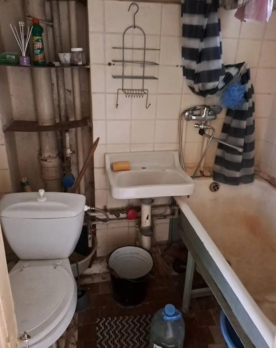 Фото Продаю 1-комнатную квартиру, 29 кв. м, Новопироговская ул. 29 Киев, цена: 36000 $, код 2857