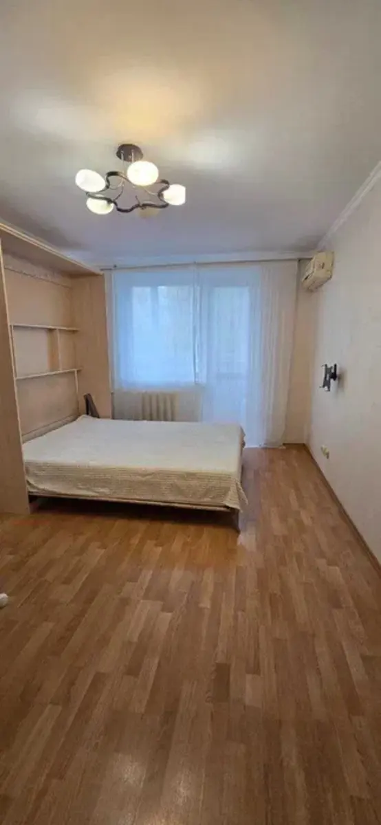 Фото Продаю 1-комнатную квартиру, 33 кв. м, Михаила Донца ул.  Киев, цена: 52000 $, код 2858
