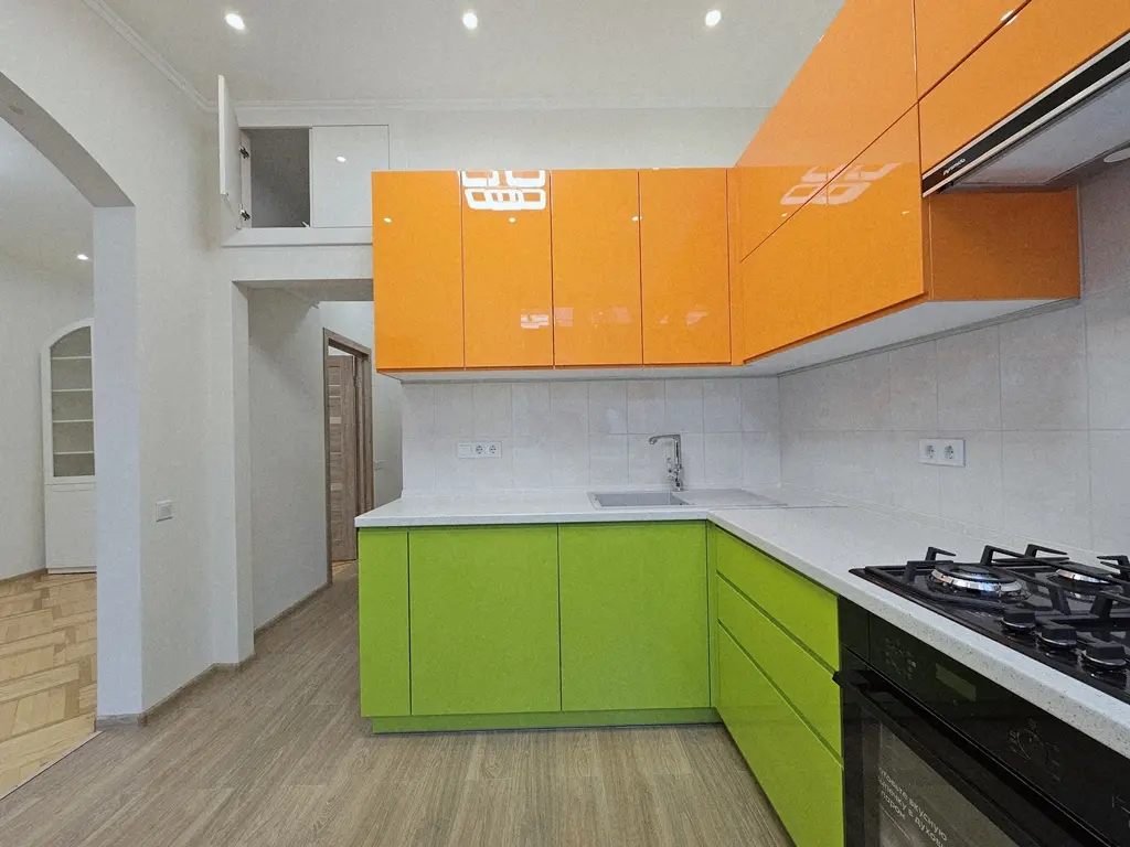 Фото Selling a 3-room apartment, 70 sq.m., John Paul II Street (Patrisa Lumumby Street) 7 Kyiv, price: 138000 $, code 2868