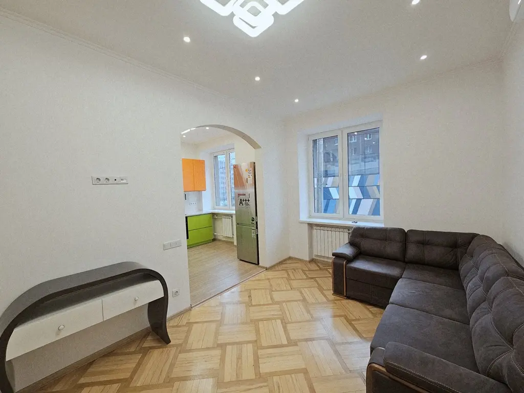 Фото Selling a 3-room apartment, 70 sq.m., John Paul II Street (Patrisa Lumumby Street) 7 Kyiv, price: 138000 $, code 2868