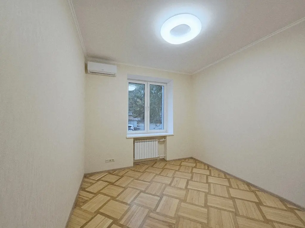 Фото Selling a 3-room apartment, 70 sq.m., John Paul II Street (Patrisa Lumumby Street) 7 Kyiv, price: 138000 $, code 2868