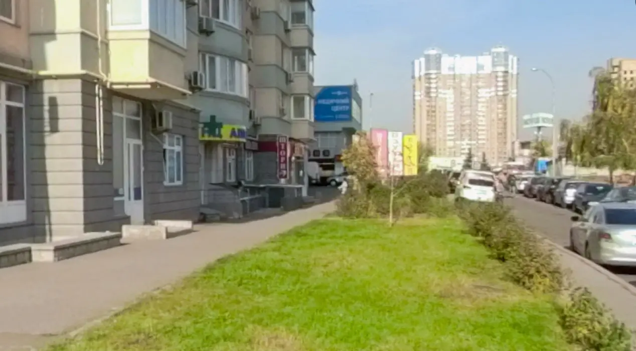 Фото Арендовать торговую площадь, Раисы Окипной ул. 4 Киев в долгосрочную аренду, цена: 86000 UAH, код 2869