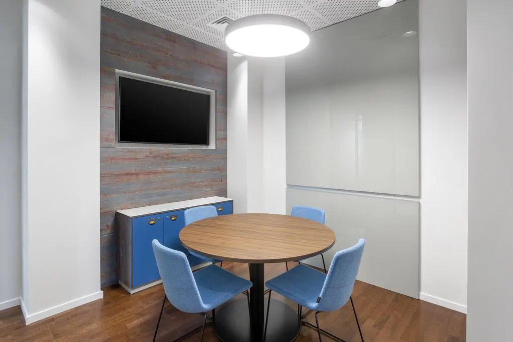 Фото Rent an office, Peremohy Avenue 53 Kyiv for long-term rent, price: 370 $, code 2875