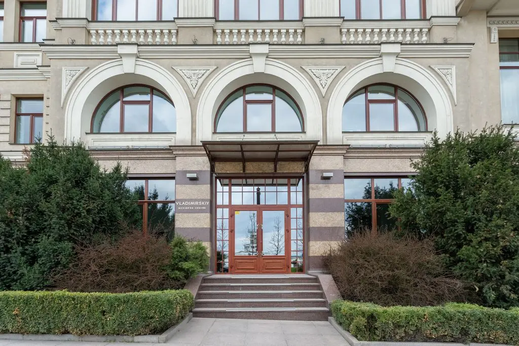 Фото Арендовать офис, Петра Сагайдачного ул. 11 Киев в долгосрочную аренду, цена: 155 $, код 2881
