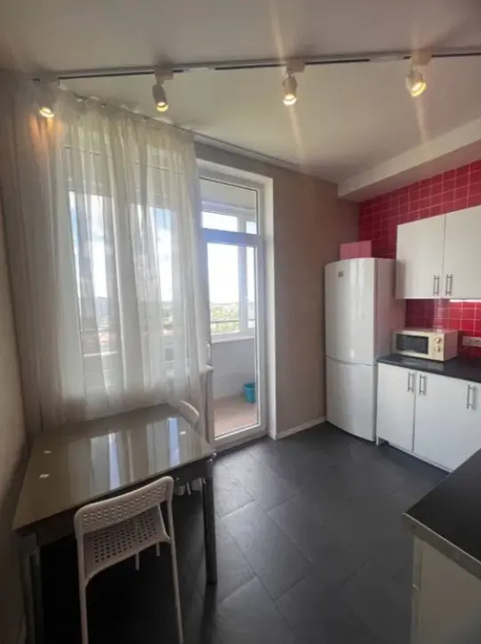 Фото Продаю 1 кімнатну квартиру, 40 кв. м, Люстдорфська дорога (Черноморская дорога)  Одеса, ціна: 50000 $, код 2911