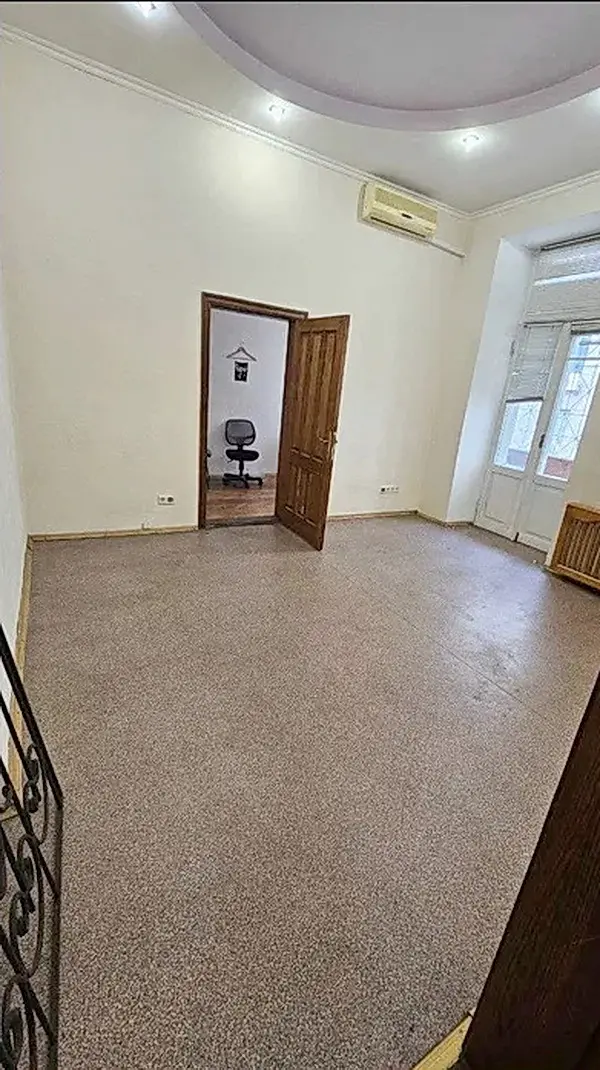 Фото Орендувати офіс, Саксаганського вул. 31/27 Київ в довгострокову оренду, ціна: 22500 UAH, код 2933