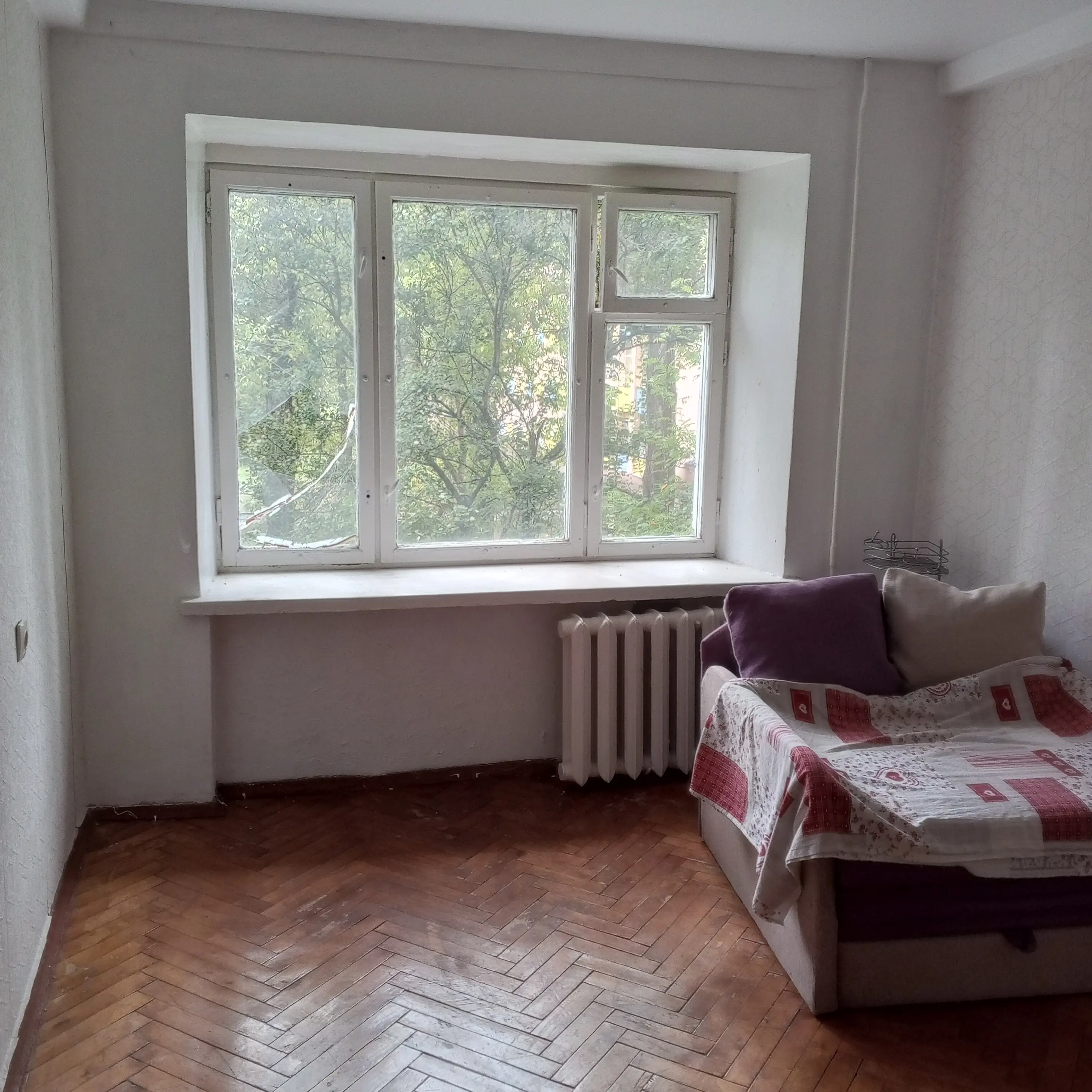 Фото Продаю 2-комнатную квартиру, 44 кв. м, ул. Ивана Дзюбы (Семьи Сосниных) 2а Киев, цена: 47300 $, код 2939