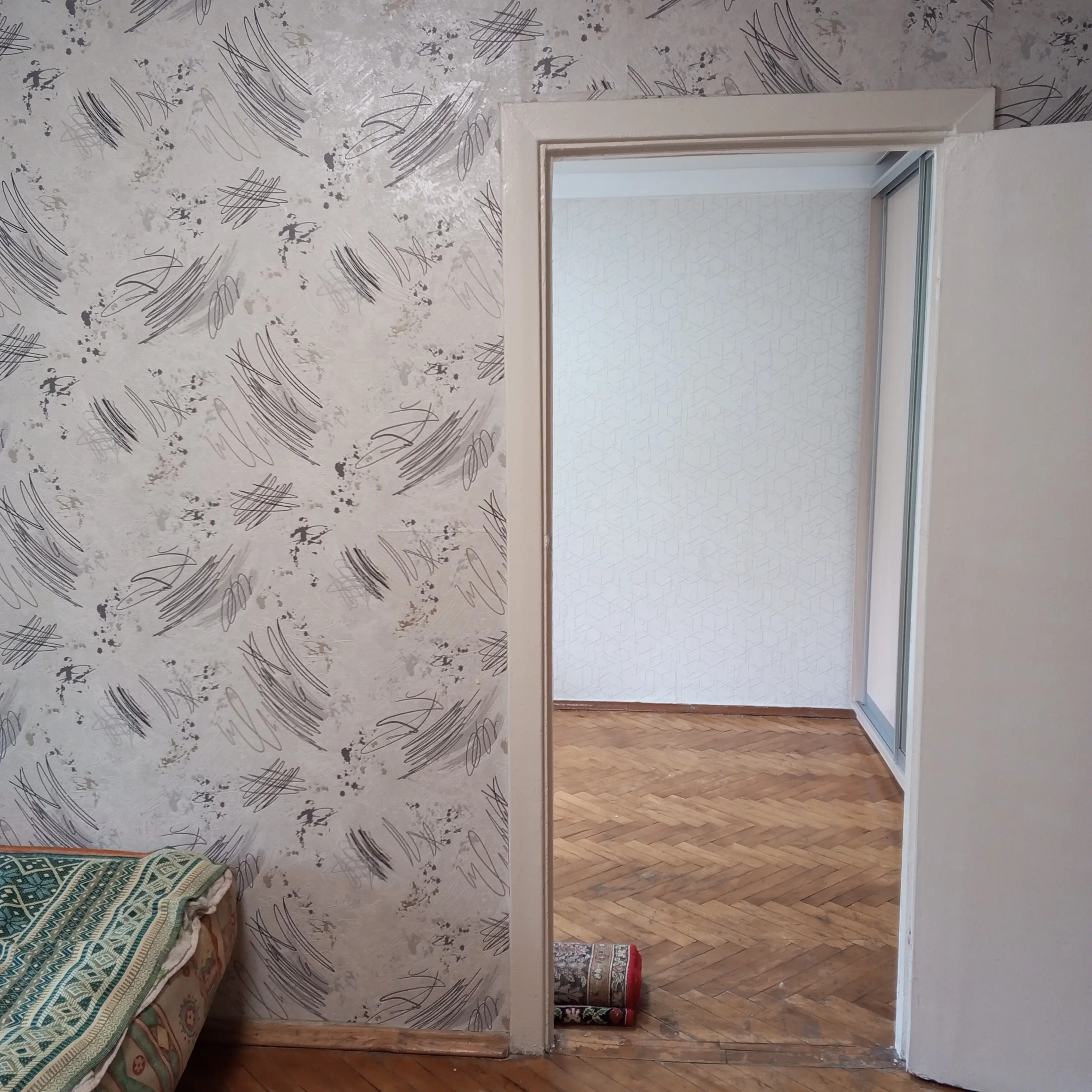 Фото Продаю 2-комнатную квартиру, 44 кв. м, ул. Ивана Дзюбы (Семьи Сосниных) 2а Киев, цена: 47300 $, код 2939