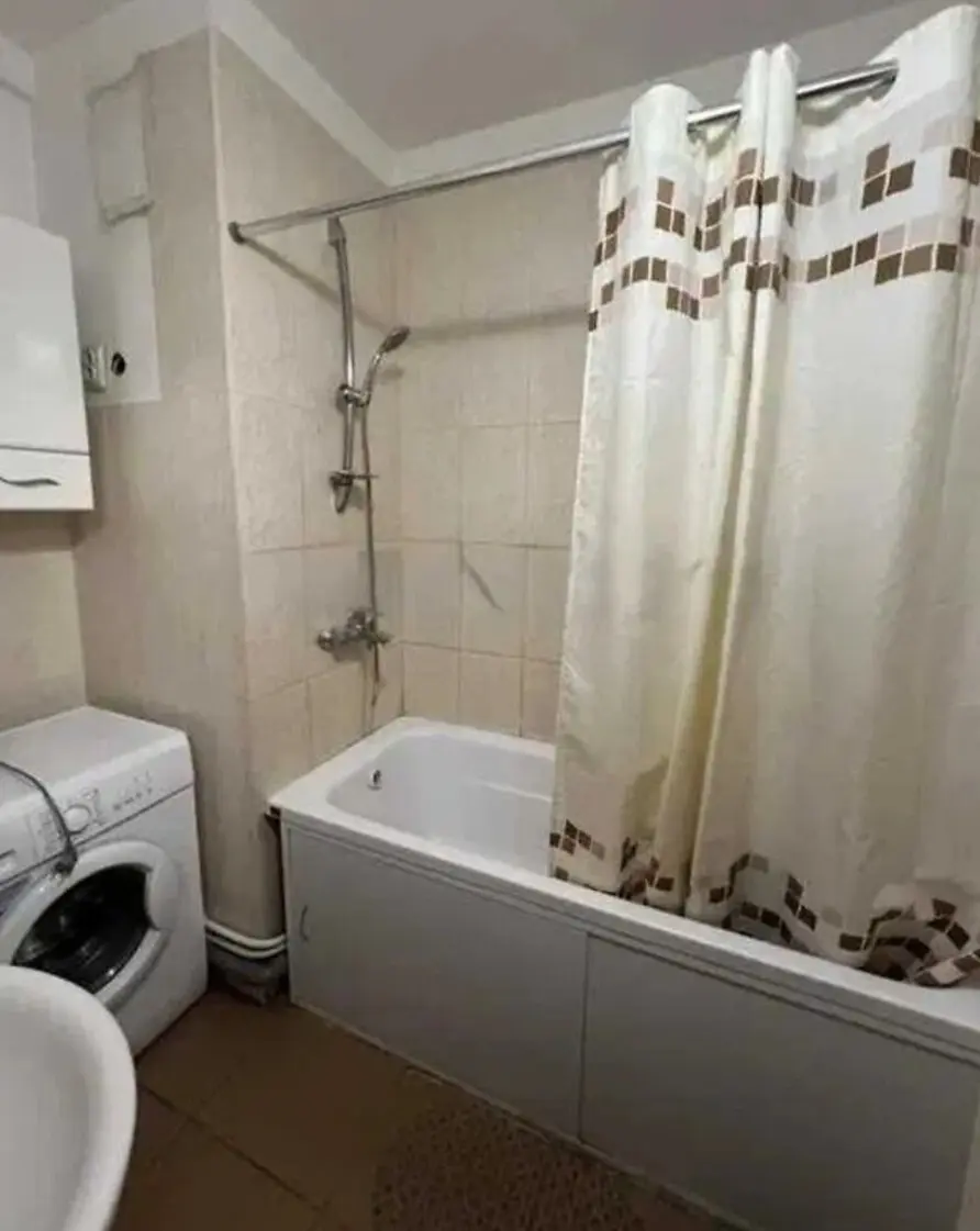 Фото Продаю 2-комнатную квартиру, 54 кв. м, Борщаговская ул. 206 Киев, цена: 73000 €, код 2954