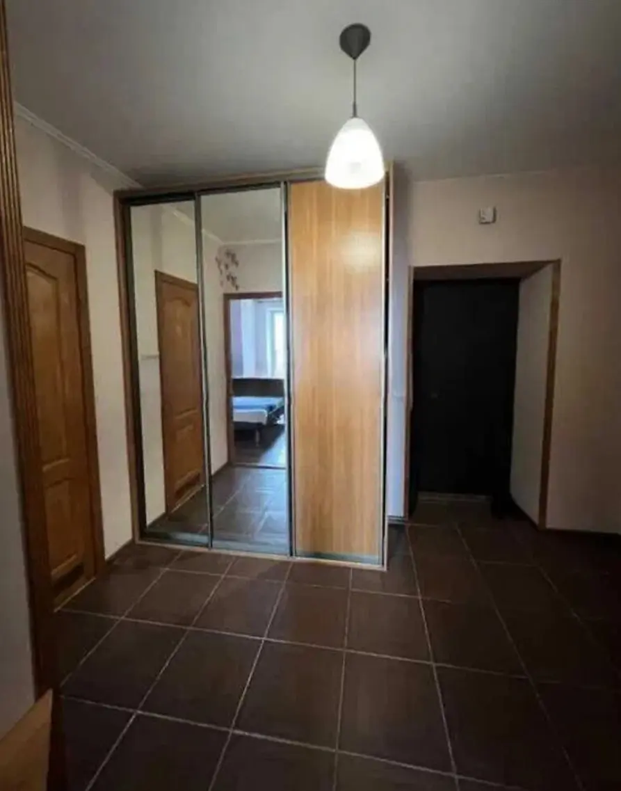 Фото Продаю 2-комнатную квартиру, 54 кв. м, Борщаговская ул. 206 Киев, цена: 73000 €, код 2954