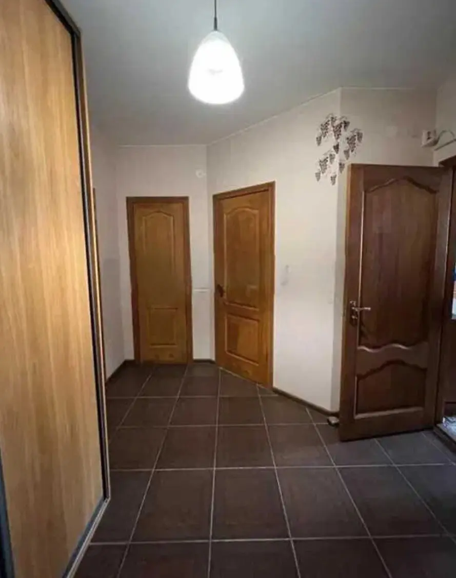 Фото Продаю 2-комнатную квартиру, 54 кв. м, Борщаговская ул. 206 Киев, цена: 73000 €, код 2954