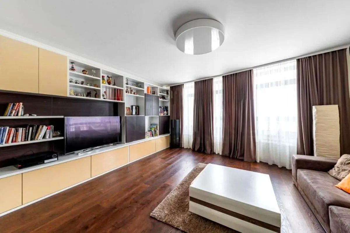 Фото Продаю 3-комнатную квартиру, 97 кв. м, Науки просп.  Киев, цена: 149000 $, код 2955