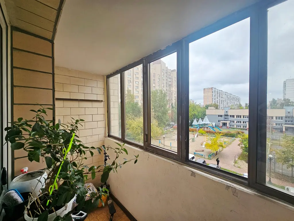 Фото Продаю 2 кімнатну квартиру, 70 кв. м, Левка Лукʼяненка вул. (Маршала Тимошенка) 18 Київ, ціна: 105000 $, код 2976