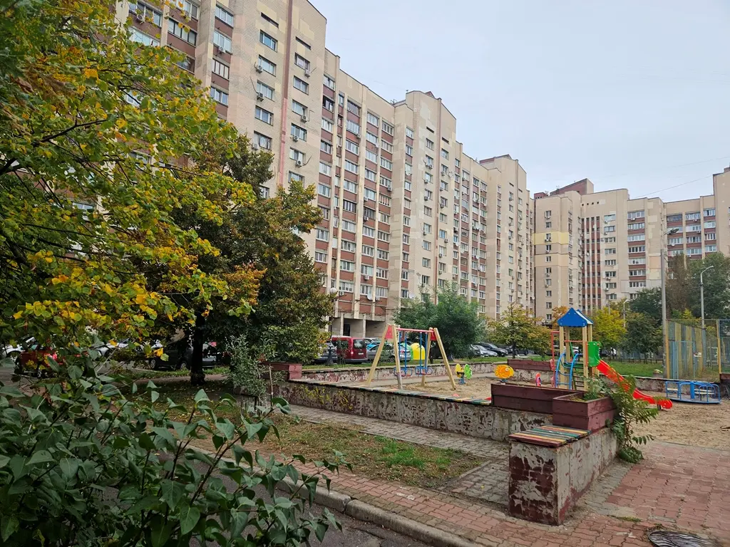 Фото Продаю 2 кімнатну квартиру, 70 кв. м, Левка Лукʼяненка вул. (Маршала Тимошенка) 18 Київ, ціна: 105000 $, код 2976
