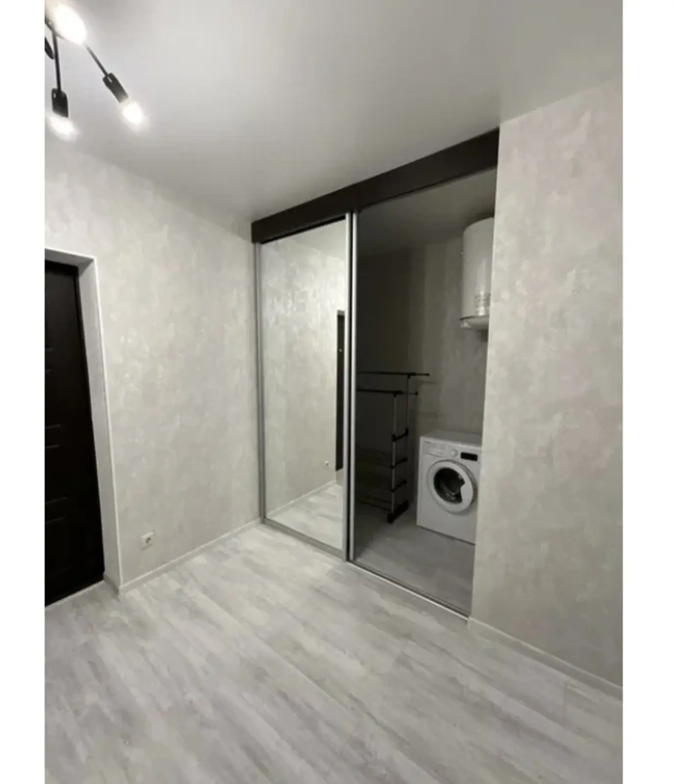 Фото Продаю 1 кімнатну квартиру, 46 кв. м, Теремківська вул. 3а Київ, ціна: 110000 $, код 2977