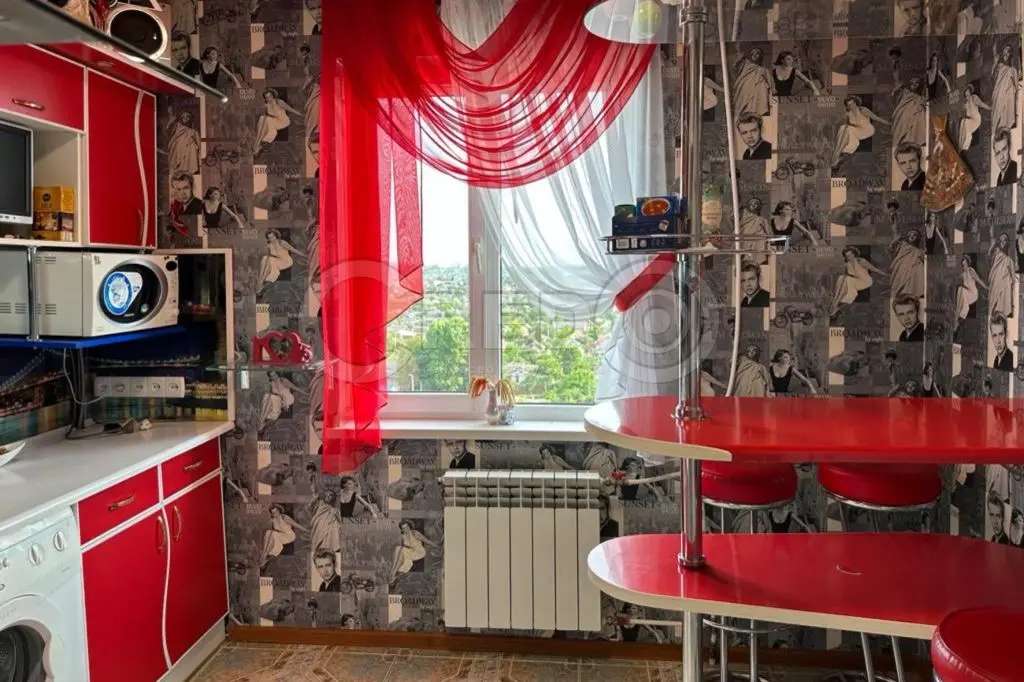 Фото Зняти 1 кімнатну квартиру, Сержанта Рзянкіна вул.  Кривий Ріг в довгострокову оренду, ціна: 5000 UAH, код 2987