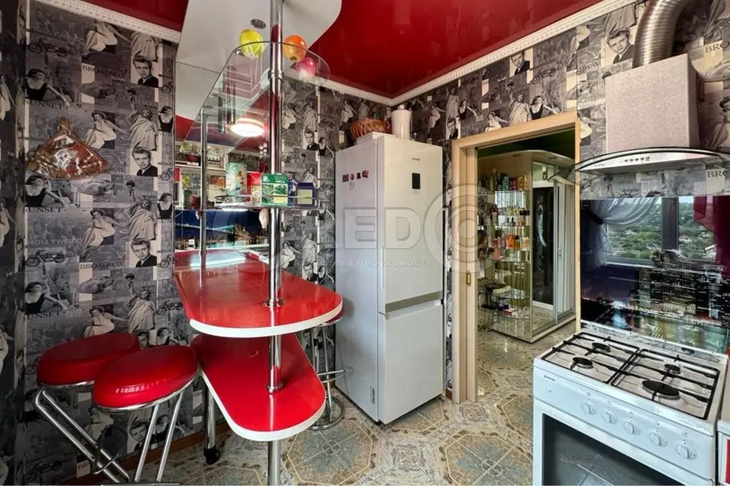 Фото Зняти 1 кімнатну квартиру, Сержанта Рзянкіна вул.  Кривий Ріг в довгострокову оренду, ціна: 5000 UAH, код 2987