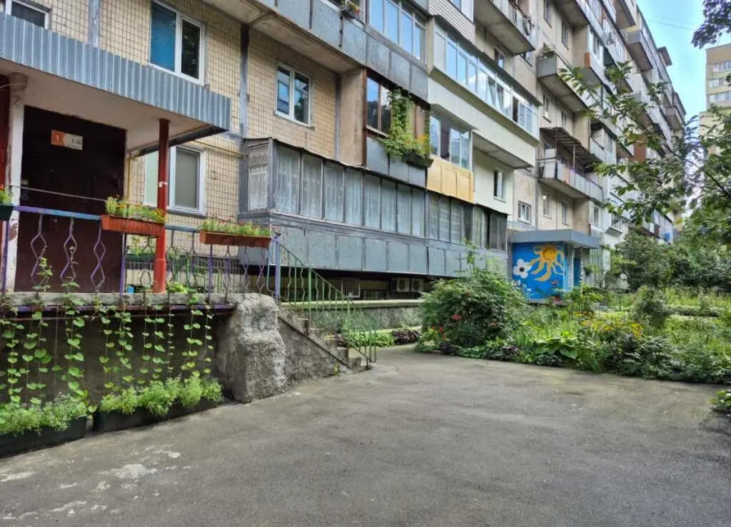 Фото Продаю 3-комнатную квартиру, 64 кв. м, Кавказская ул. 13 Киев, цена: 58500 $, код 2997