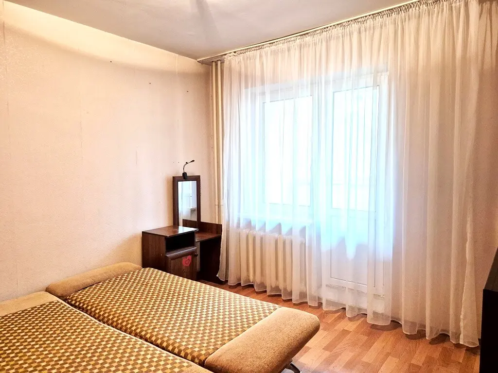 Фото Rent a 3-room apartment, Avtozavodska Street  Kyiv for long-term rent, price: 14000 грн, code 2998