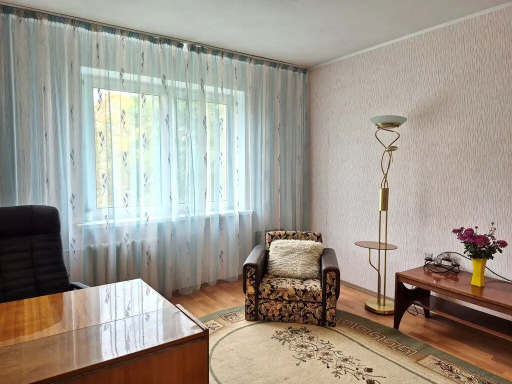 Фото Rent a 3-room apartment, Avtozavodska Street  Kyiv for long-term rent, price: 14000 грн, code 2998