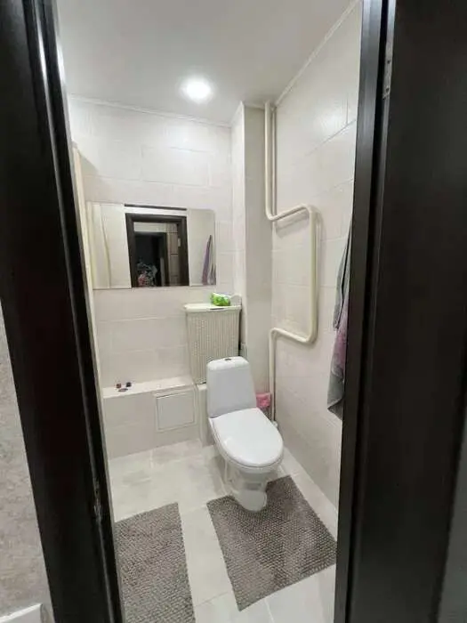 Фото Продаю 1-комнатную квартиру, 34 кв. м, Харьковское шоссе 51 Киев, цена: 65000 $, код 3014
