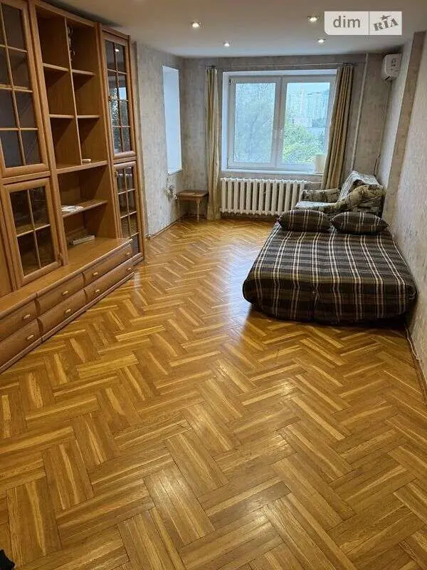 Фото Продаю 1-комнатную квартиру, 44 кв. м, Юности ул. 8/2 Киев, цена: 59000 $, код 3019