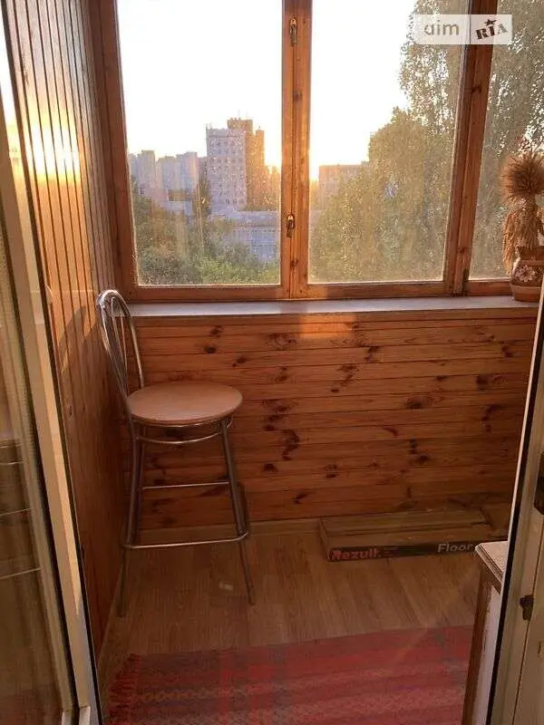 Фото Продаю 1-комнатную квартиру, 44 кв. м, Юности ул. 8/2 Киев, цена: 59000 $, код 3019