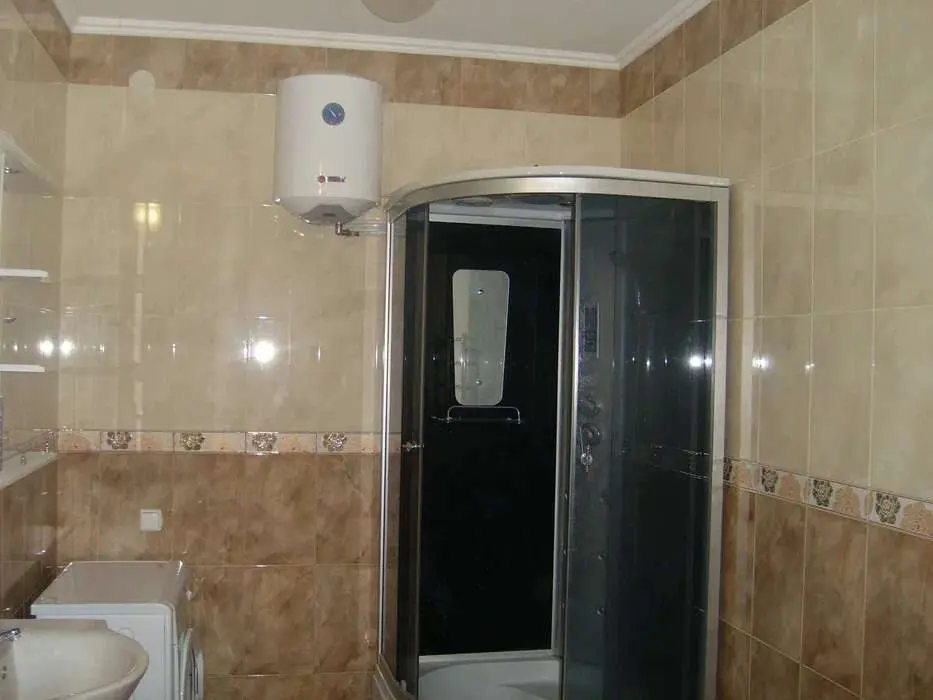 Фото Зняти 2 кімнатну квартиру, Драгоманова вул. 40 Київ в довгострокову оренду, ціна: 19500 грн, код 3030