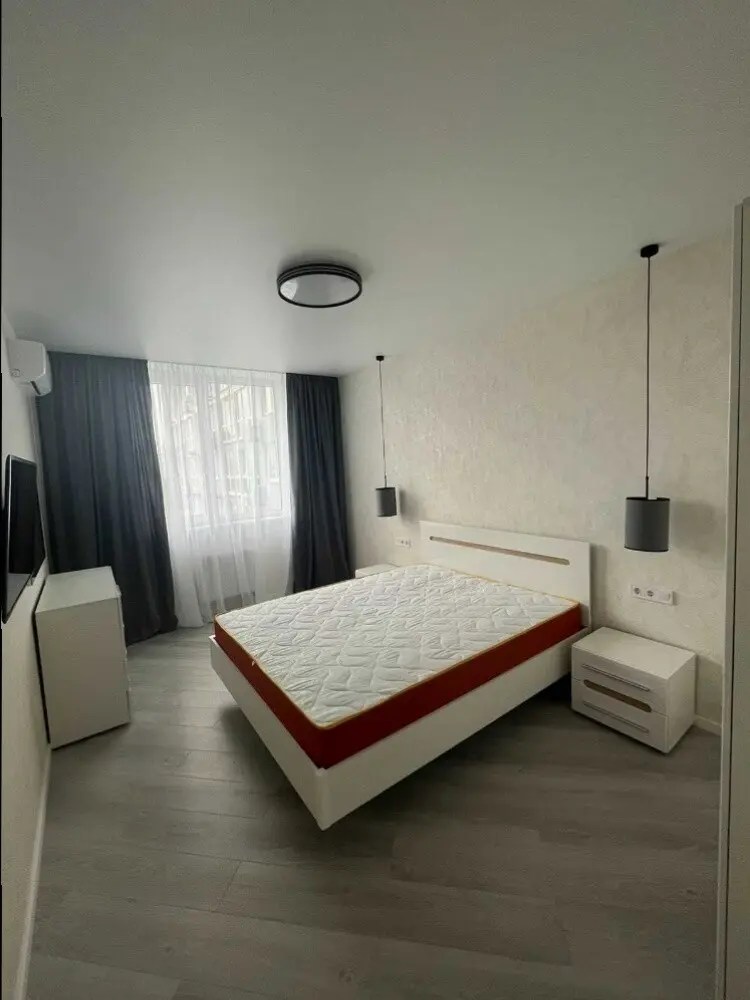 Фото Продаю 1 кімнатну квартиру, 40 кв. м, Ревуцького вул. 40 Київ, ціна: 85000 $, код 3041