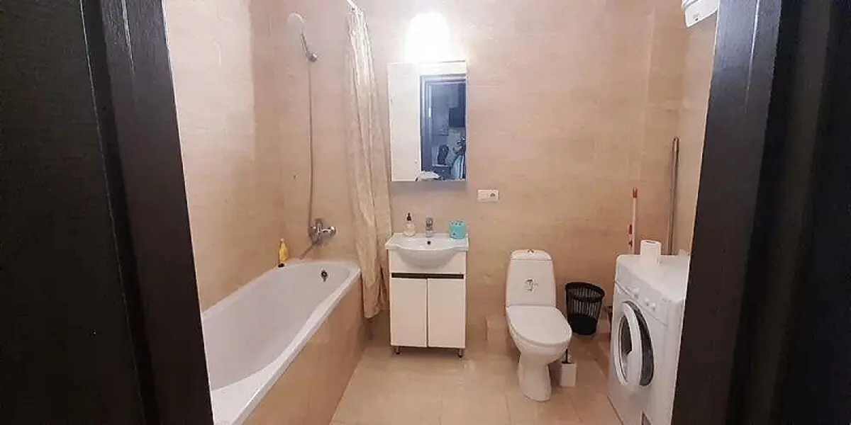 Фото Продаю 1 кімнатну квартиру, 50 кв. м, Драгоманова вул. 2 Київ, ціна: 65000 $, код 3042