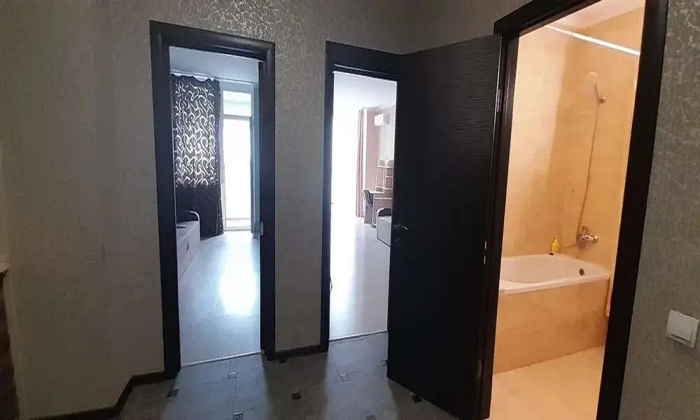 Фото Продаю 1 кімнатну квартиру, 50 кв. м, Драгоманова вул. 2 Київ, ціна: 65000 $, код 3042