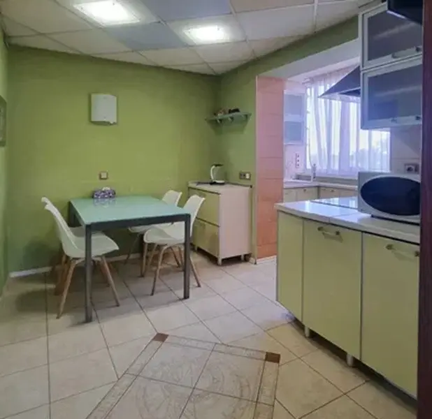 Фото Продаю 4 кімнатну квартиру, 90 кв. м, Лариси Руденко вул. 10г Київ, ціна: 105000 $, код 3053