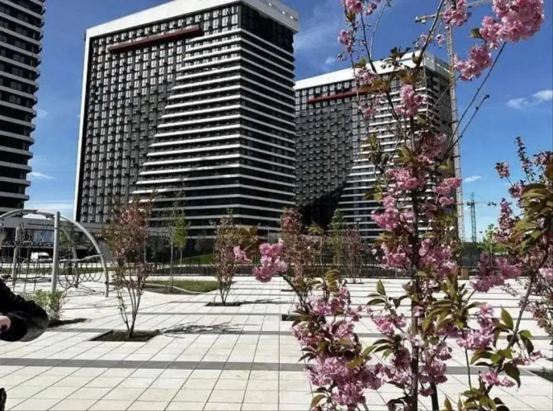 Фото Продаю 3-комнатную квартиру, 99.3 кв. м, Причальная ул.  Киев, цена: 125000 $, код 3065