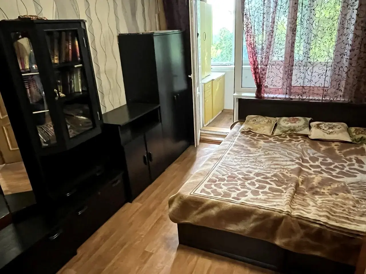 Фото Rent a 2-room apartment, Yevhena Kharchenka street (Lenina Street) 43 Kyiv for long-term rent, price: 13000 UAH, code 3072